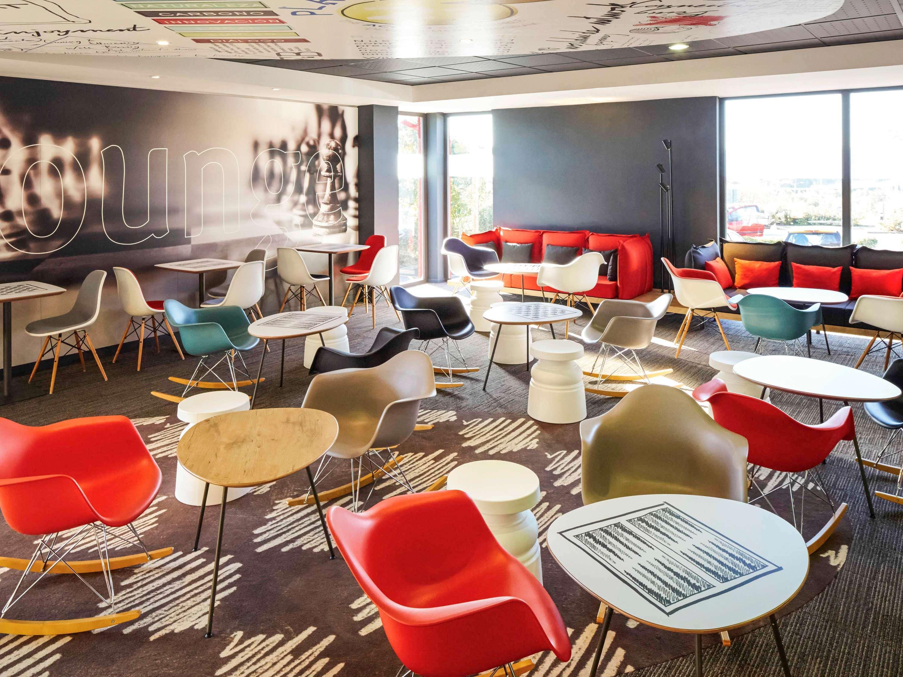 Ibis London Luton Airport 3*