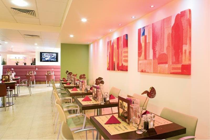 Hotel Ibis London Luton Airport