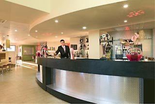 Ibis London Luton Airport 3*