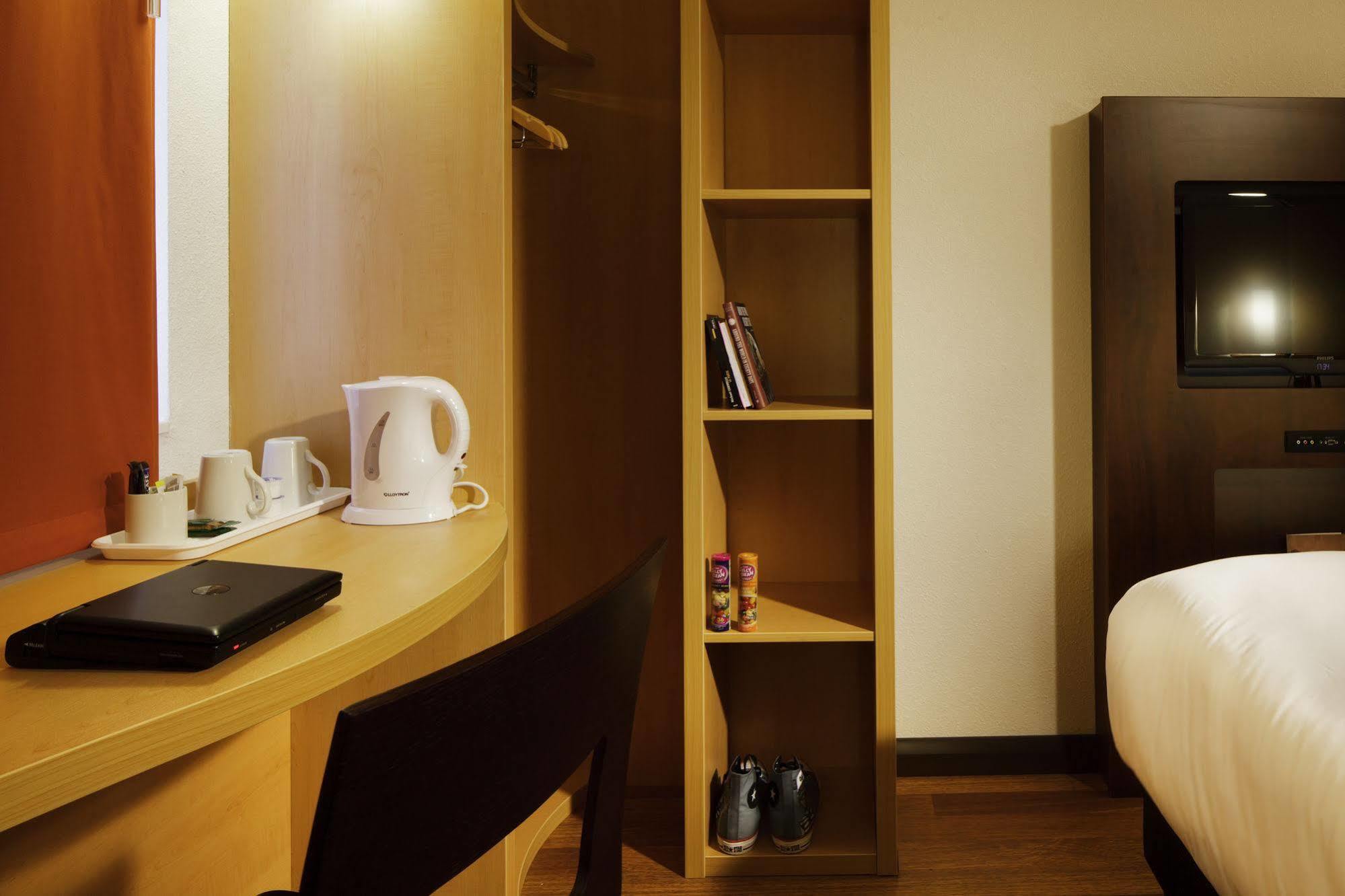 Hotel Ibis London Luton Airport