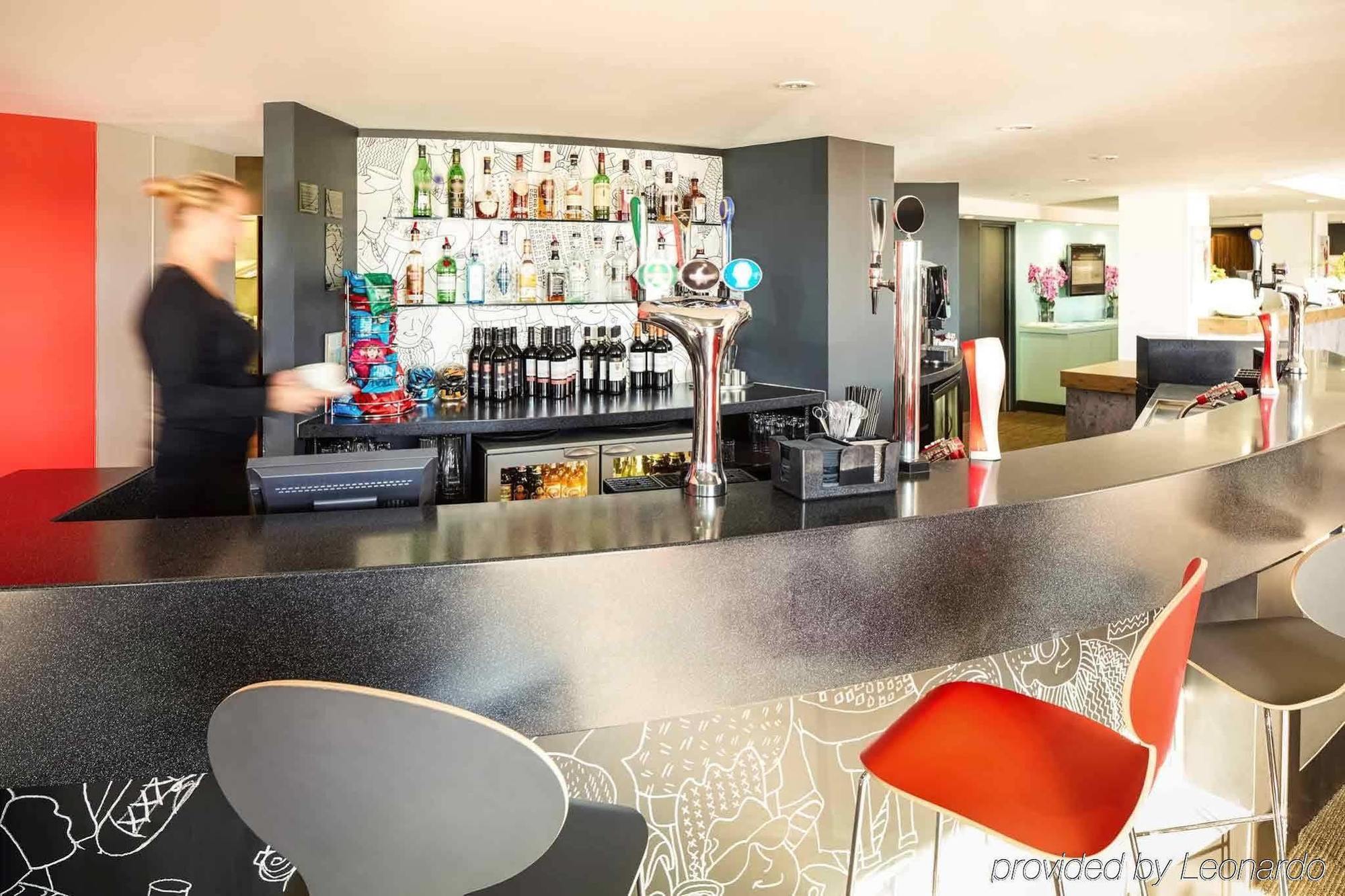 Ibis London Luton Airport 3*